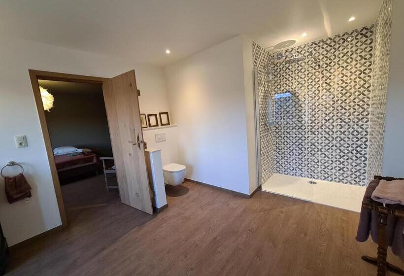 اتاق استاندارد با تخت بزرگ, Le Clos Des Brumes