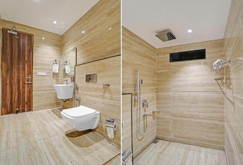 豪华三人间, Collection O Hotel Moon