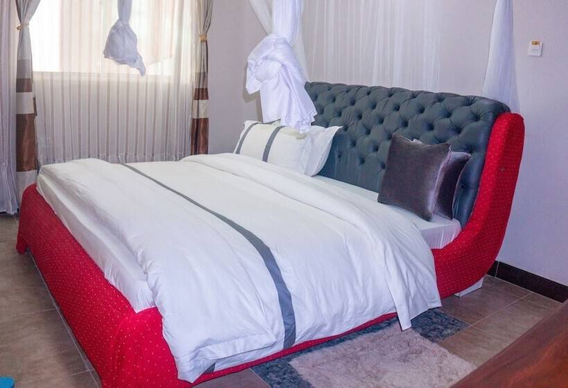 Номер Deluxe, Elanacha