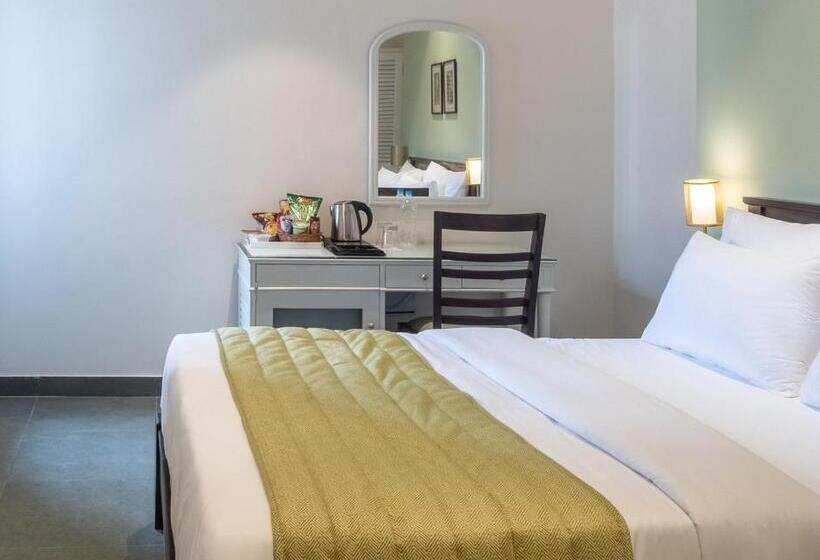 디럭스 룸, O Pierre