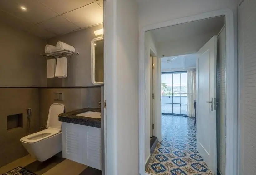 Suite, O Pierre