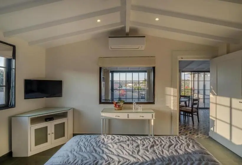 Suite, O Pierre
