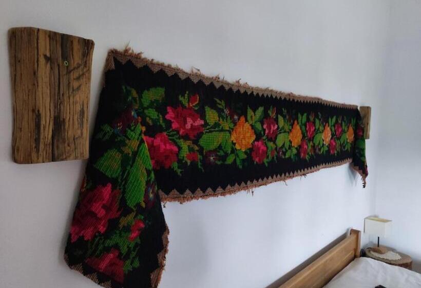 スタンダードルーム, Ograda Bunicilor