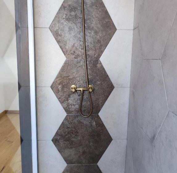 スーペリアトリプルルーム, Ograda Bunicilor