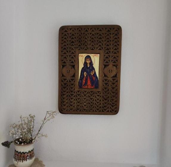 スタンダードルーム, Ograda Bunicilor