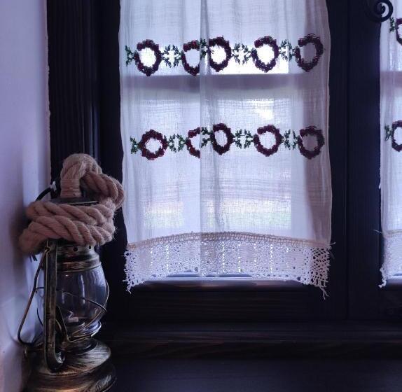 スタンダードルーム, Ograda Bunicilor