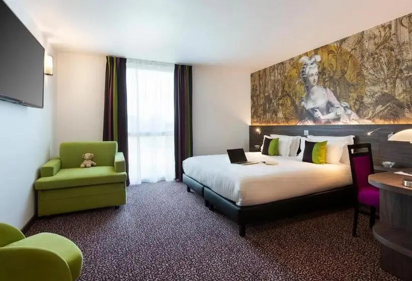 Standard Kolmen Hengen Huone, Hôtel Roi Soleil Prestige Plaisir St Quentin