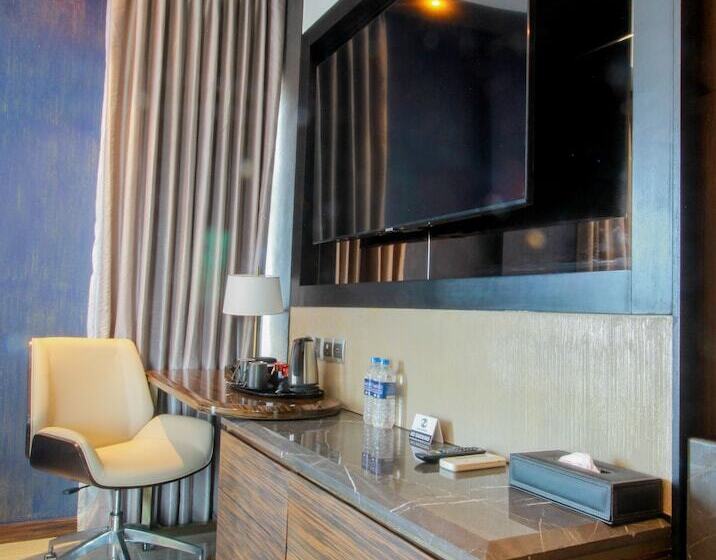Quarto Deluxe, Zest Metropole