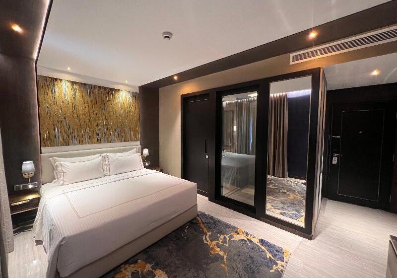 Quarto Deluxe, Zest Metropole