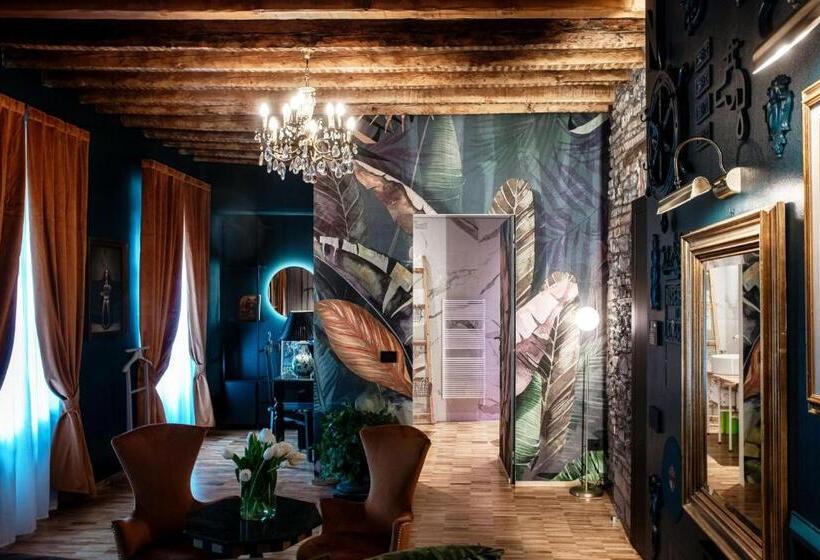 سوییت سوپریور, Aurum   Como Luxury Suites