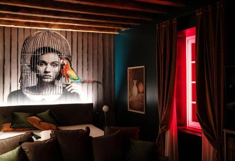 سوییت سوپریور, Aurum   Como Luxury Suites