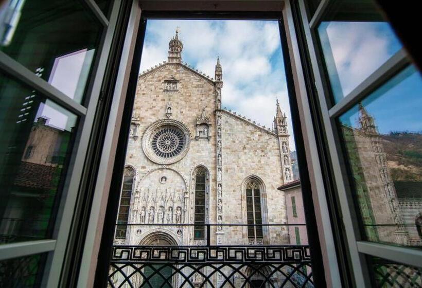 سوییت لوکس, Aurum   Como Luxury Suites