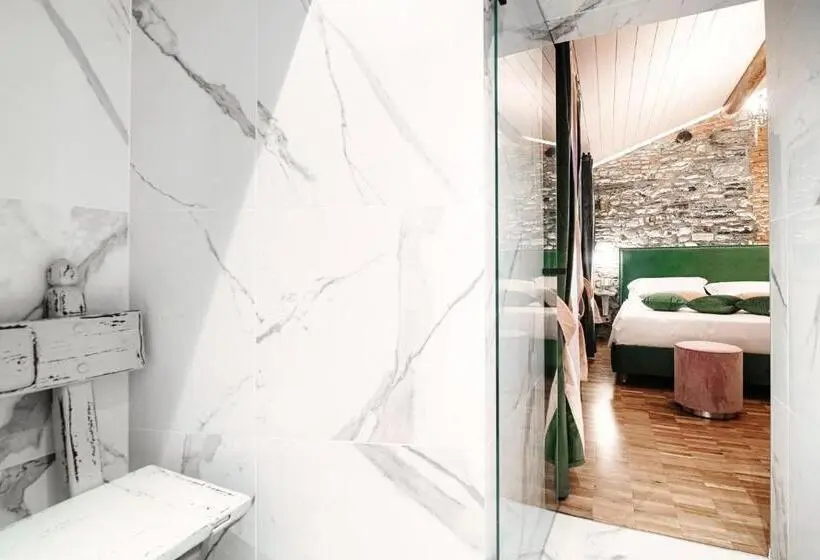اتاق استاندارد با تخت بزرگ, Aurum   Como Luxury Suites
