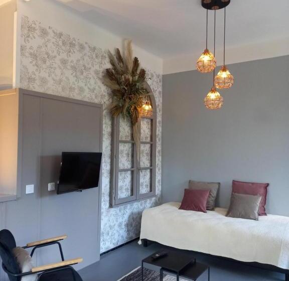 バスタブ付きデラックスルーム, Château De Fabiargues