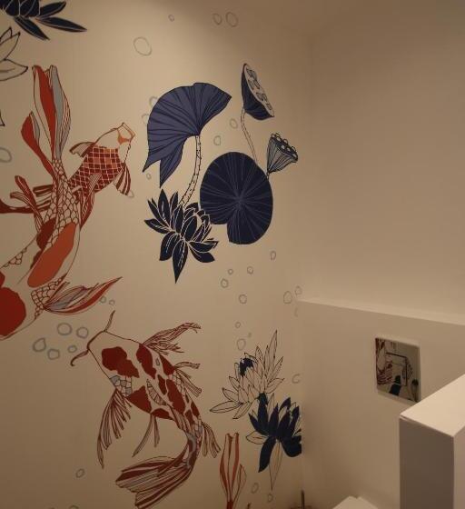 غرفة قياسية, Clos Des Poulies