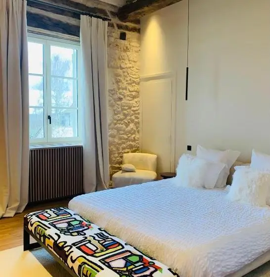 デラックスルーム, Domaine Truffier Du Grand Merlhiot