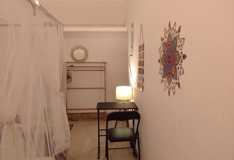 Deluxe-huone, Tantraloka Retreat Centre