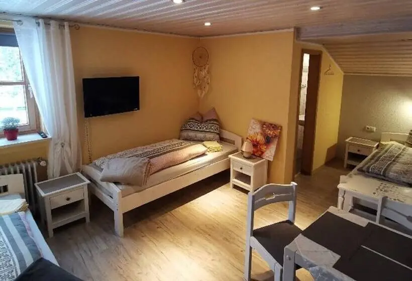スタンダードトリプルルーム, Pension Hüttendorf 49 Gradnord