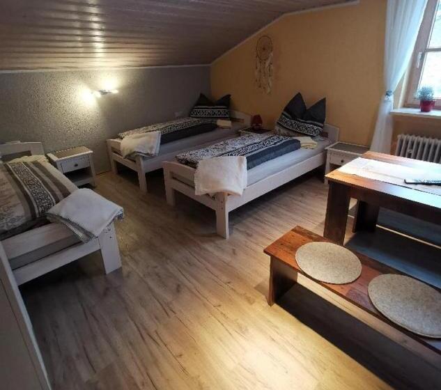 패밀리 룸, Pension Hüttendorf 49 Gradnord