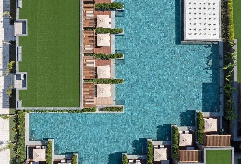 Standard swim-up room, Cullinan Belek