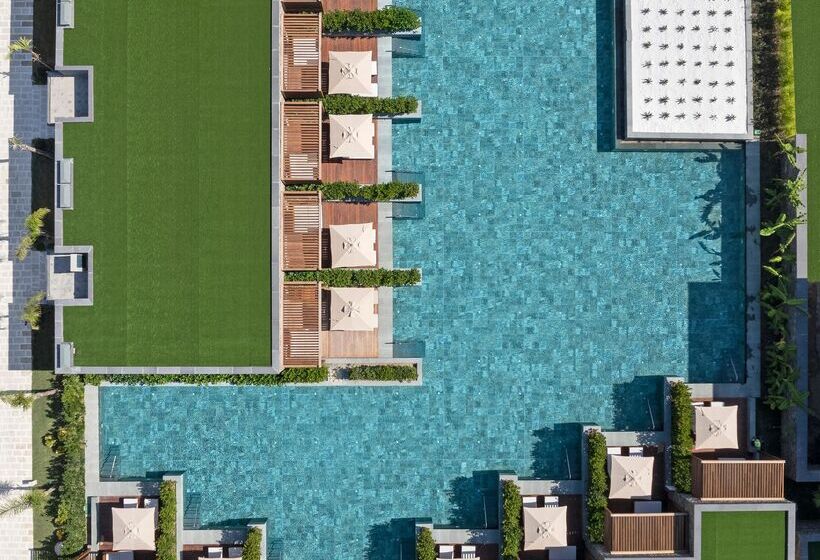 Standard swim-up room, Cullinan Belek