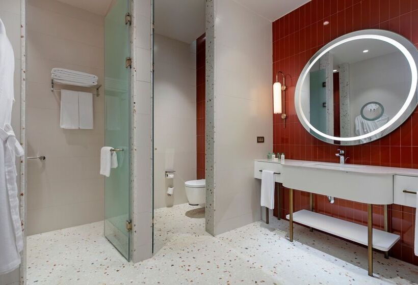 Standard swim-up room, Cullinan Belek