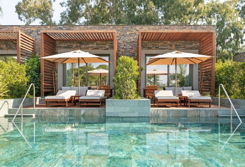 Standard swim-up room, Cullinan Belek