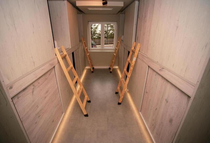 Кровать в Общей Комнате, Sierra Nevada Hostel