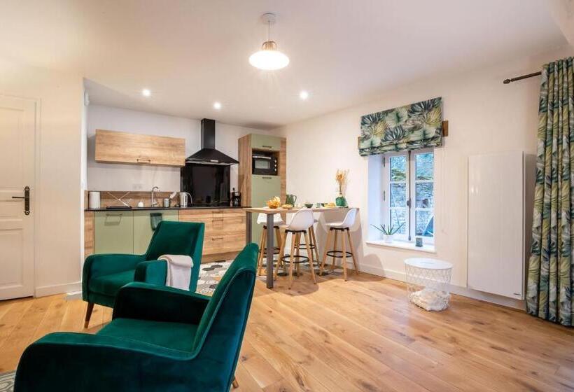 庭の見える１ベッドルームアパートメント, Villa Fémina