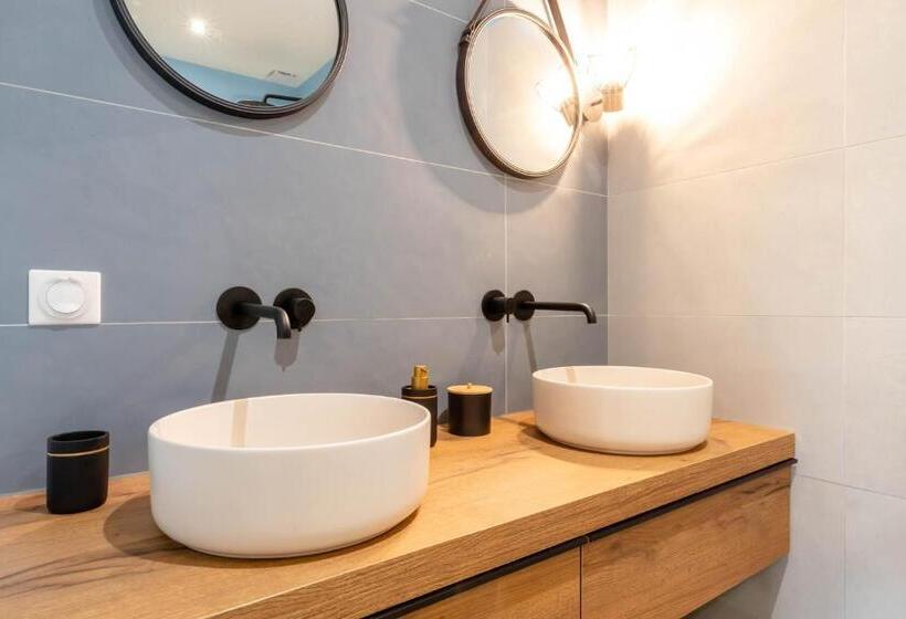 マウンテンビュースタンダードルーム, Villa Fémina