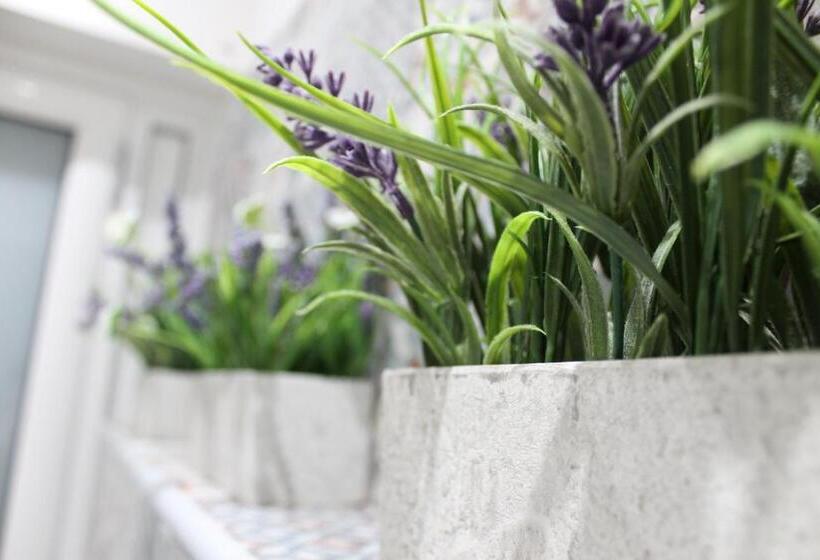 חדר סטנדרט עם ג'קוזי, Zaro Suites B&b