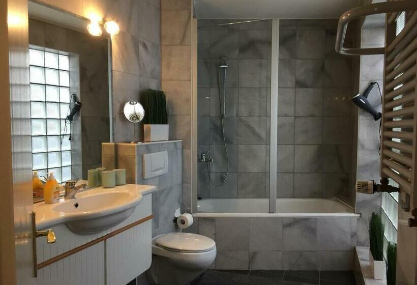 דירת חדר, Gartenlaube Marburg