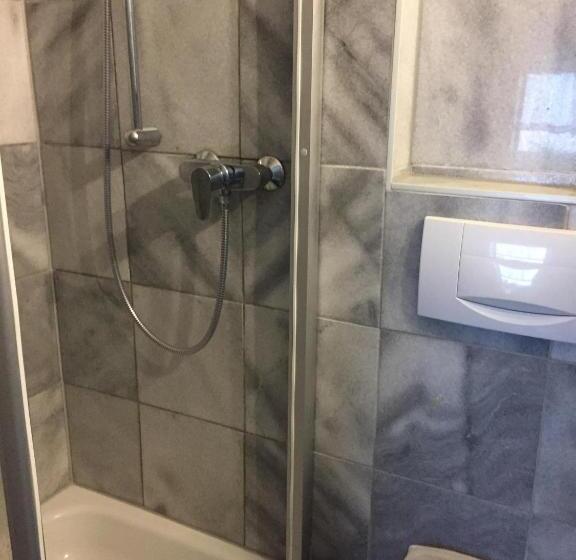 דירת חדר, Gartenlaube Marburg