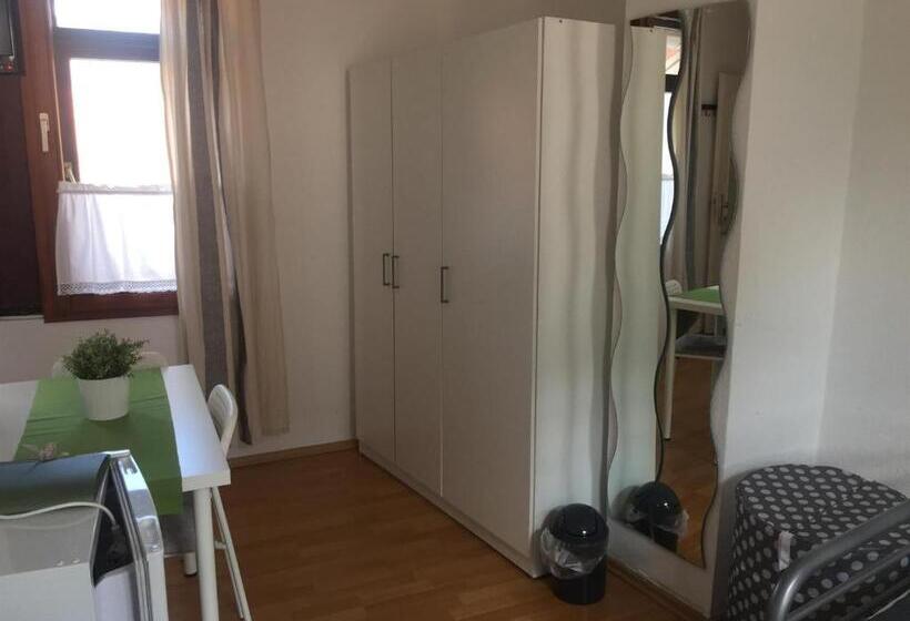 חדר סטנדרט, Gartenlaube Marburg