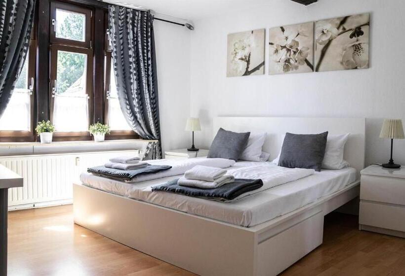 חדר סטנדרט חדר אמבטיה משותף, Gartenlaube Marburg