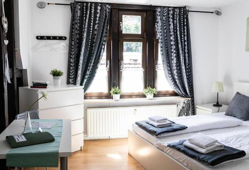 חדר סטנדרט חדר אמבטיה משותף, Gartenlaube Marburg