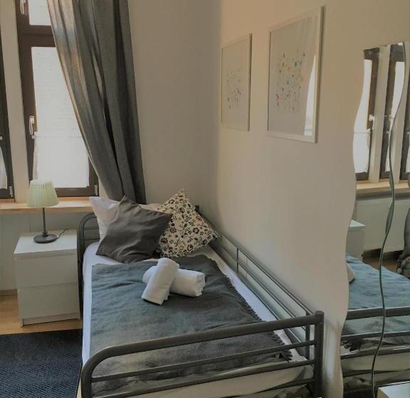 דירת חדר, Gartenlaube Marburg