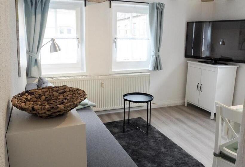 דירת חדר, Gartenlaube Marburg