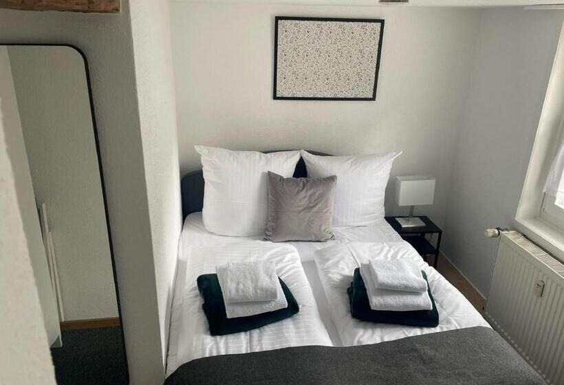 דירת חדר, Gartenlaube Marburg