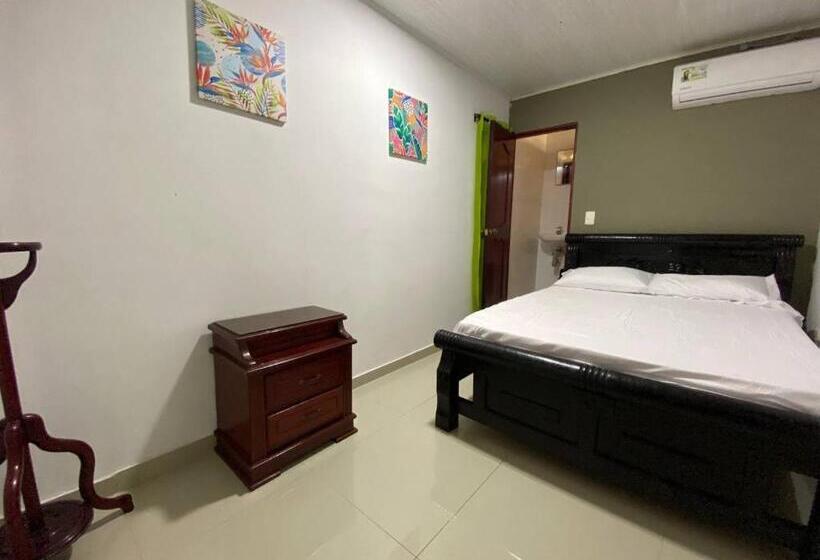 Quarto Estandar, Posada Shalain