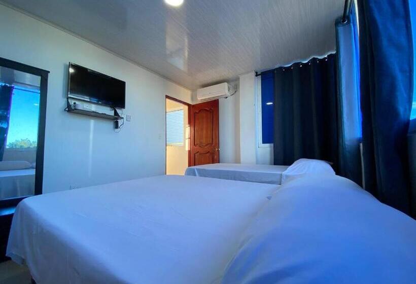 Quarto Triplo Estandar, Posada Shalain