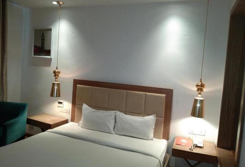 Quarto Superior, Amora   Rajnandgaon