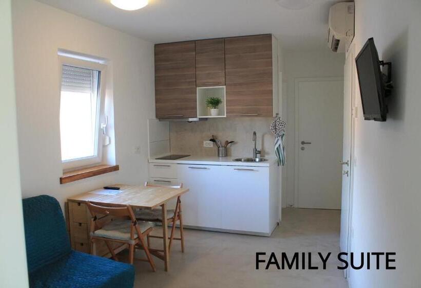 آپارتمان 2 خوابه, Guest House Via Flavia