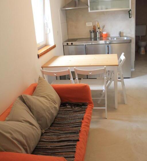 آپارتمان 2 خوابه, Guest House Via Flavia