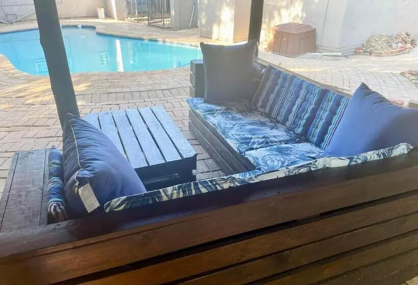 デラックスルーム, Sapzres At Klerksdorp