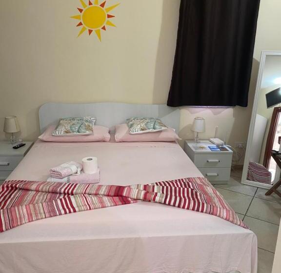 חדר סטנדרט, Scilla Sole