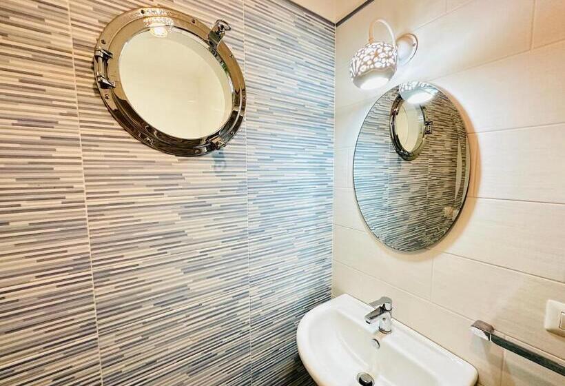 スタンダードルーム, Sky Ponza   Immobilevante