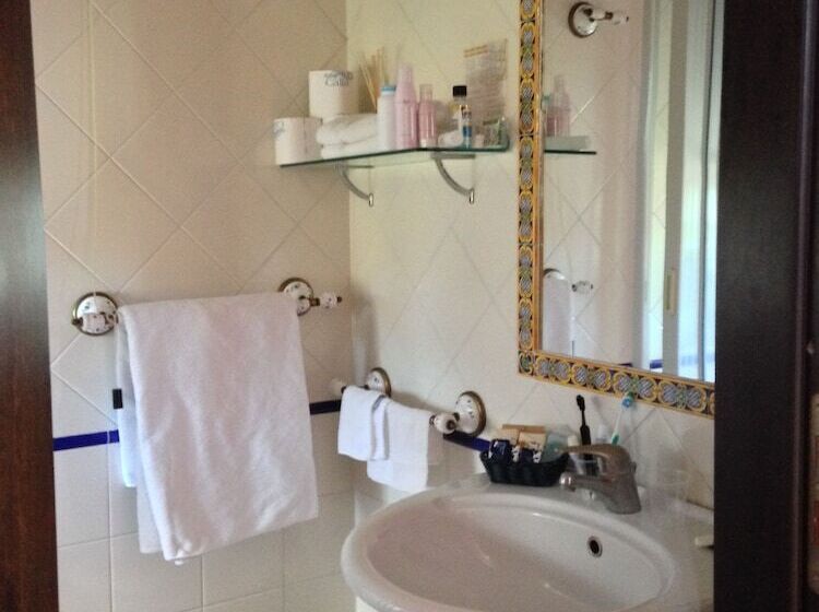 غرفة كومفورت ثلاثية, Agriturismo Sant Alfonso