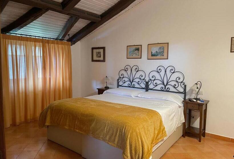 غرفة كومفورت ثلاثية, Agriturismo Sant Alfonso