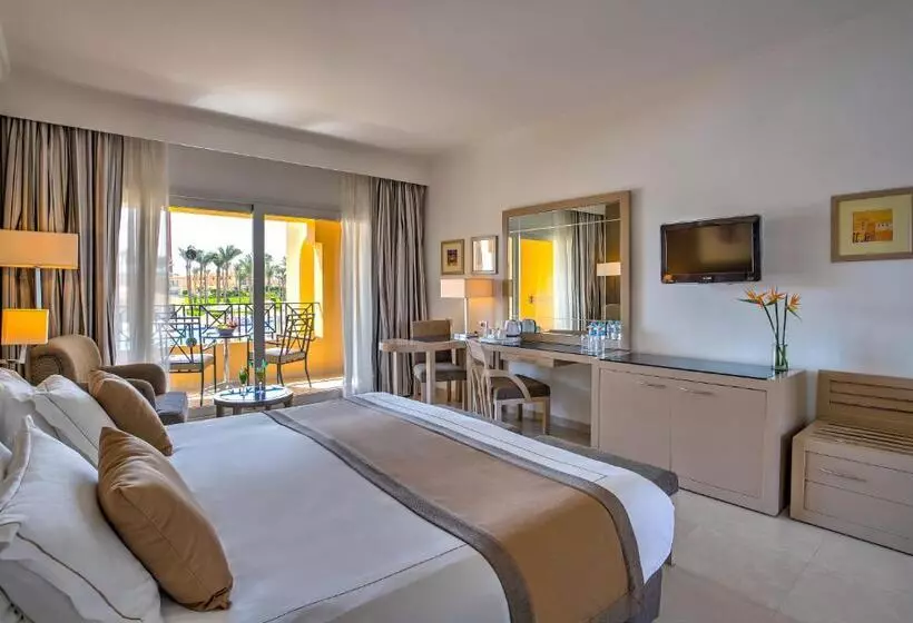 اتاق پرمیوم, Cleopatra Luxury Resort Makadi Bay